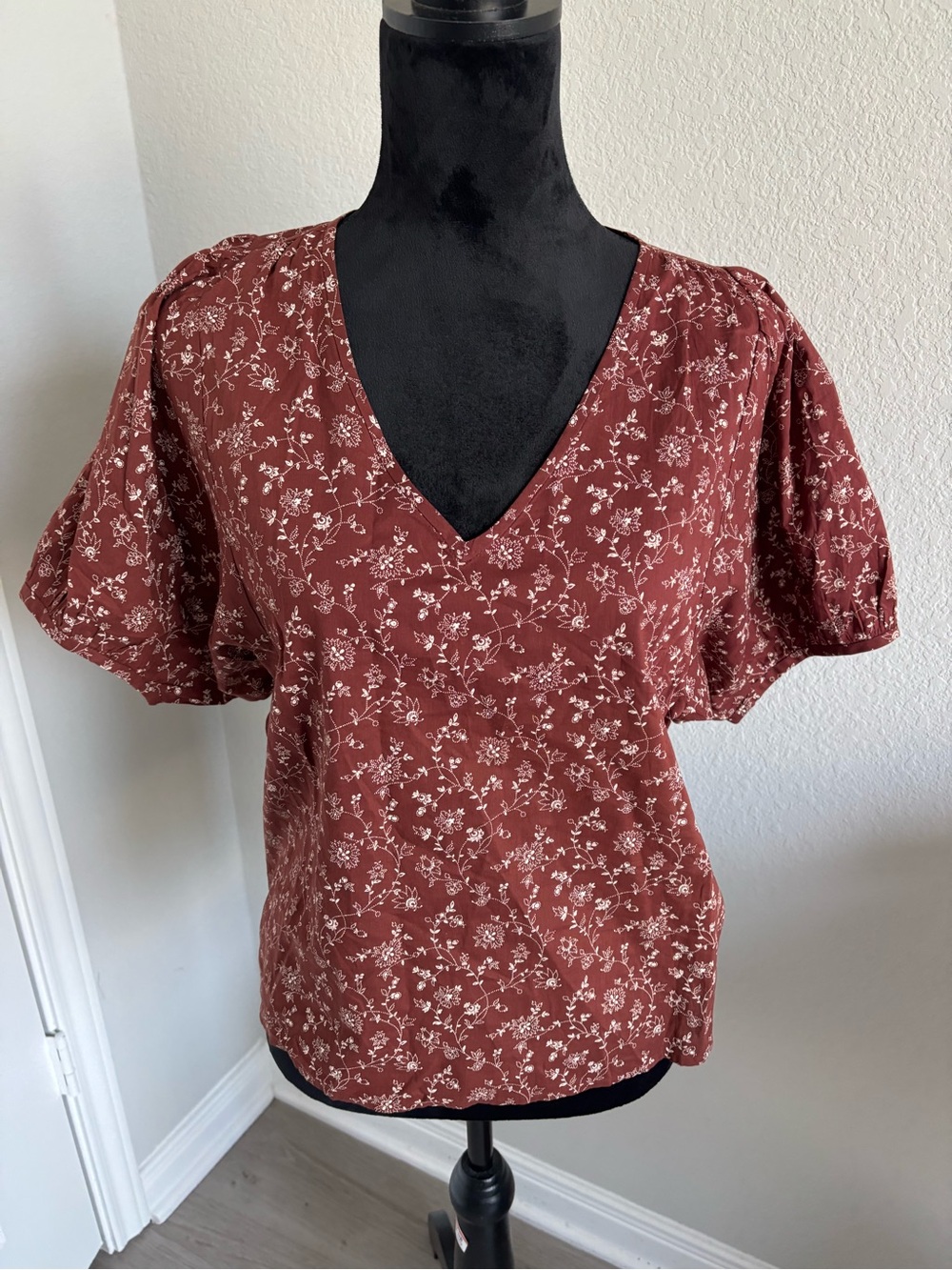 Madewell V-Neck Puff Sleeve Top Size Small